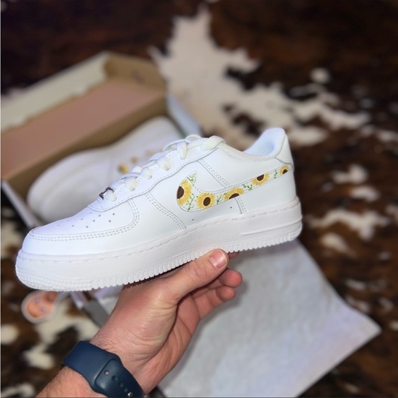 Custom Air Force One - Picture 3 of 5